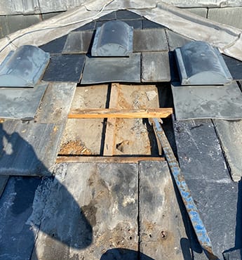 41d1b34fe02fd992f7a5a05aba694134.Period Roof Repairs London Before